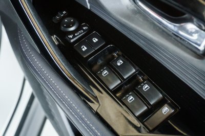 TOYOTA YARIS CROSS 1.5 HEV PREMIUM ปี2023 (5ขฉ5453)