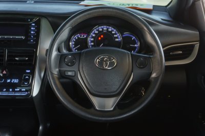 TOYOTA YARIS 1.2 E AT ปี2018 (กว1831)