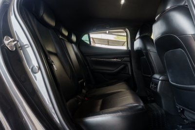 MAZDA 3 2.0 S SPORT ปี2019 (9กอ1627)