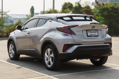 TOYOTA CHR 1.8 HV HI AT ปี 2018 (7กณ8897)