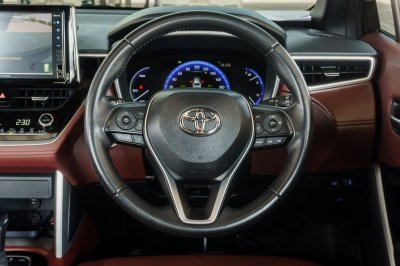 TOYOTA COROLLA CROSS 1.8 HYBRID PREMIUM SAFETY ปี2021 (2ขธ3465)