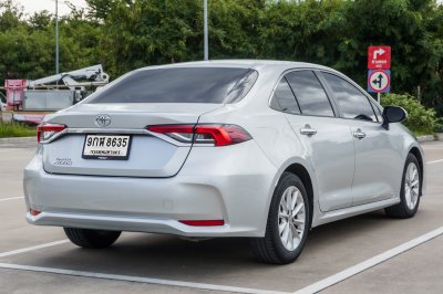 TOYOTA ALTIS 1.6 G ปี2020 (9กฬ8635)