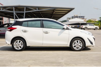 TOYOTA YARIS 1.2 E AT ปี2018 (ขก2178)