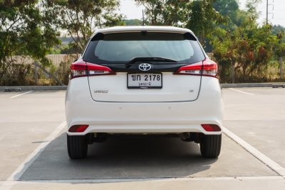 TOYOTA YARIS 1.2 E AT ปี2018 (ขก2178)