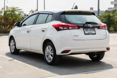 TOYOTA YARIS 1.2 E AT ปี2018 (ขก2178)