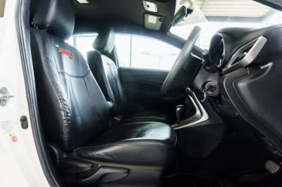 TOYOTA YARIS 1.2 E AT ปี2018 (ขก2178)