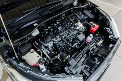 TOYOTA COROLLA CROSS 1.8 HYBRID PREMIUM SAFETY ปี2021 (2ขธ3465)