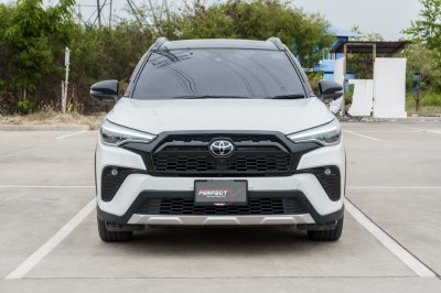TOYOTA COROLLA CROSS 1.8 HYBRID PREMIUM SAFETY GR SPORT AT ปี2022 จด2023