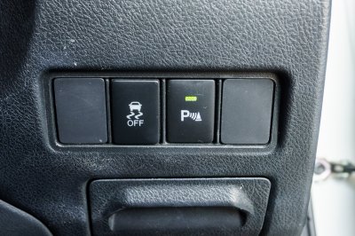 TOYOTA YARIS 1.2 E AT ปี2018 (ขก2178)