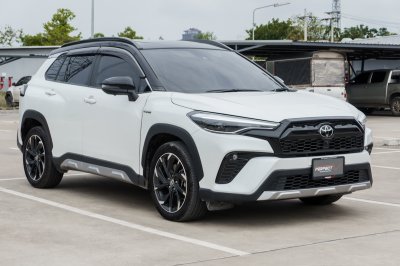 TOYOTA COROLLA CROSS 1.8 HYBRID PREMIUM SAFETY GR SPORT AT ปี2022 จด2023