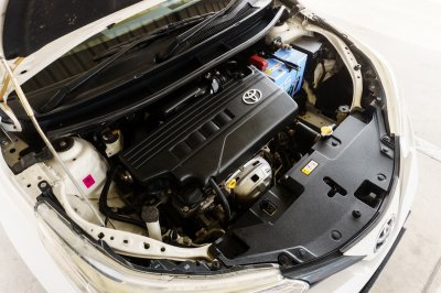 TOYOTA YARIS 1.2 E AT ปี2018 (ขก2178)