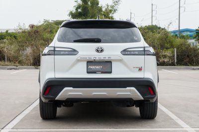 TOYOTA COROLLA CROSS 1.8 HYBRID PREMIUM SAFETY GR SPORT AT ปี2022 จด2023
