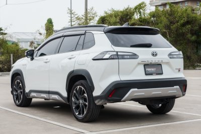 TOYOTA COROLLA CROSS 1.8 HYBRID PREMIUM SAFETY GR SPORT AT ปี2022 จด2023