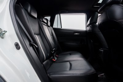 TOYOTA COROLLA CROSS 1.8 HYBRID PREMIUM SAFETY GR SPORT AT ปี2022 จด2023