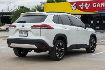 TOYOTA COROLLA CROSS 1.8 HEV PREMIUM LUXURY ปี2024 (5ขบ1369)