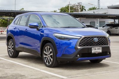 TOYOTA COROLLA CROSS 1.8 HYBRID PREMIUM ปี2022 (3ขฆ3960)