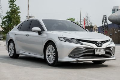 TOYOTA CAMRY 2.5 G AT ปี2019 (8กย7316)