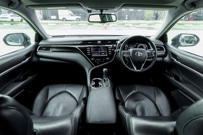 TOYOTA CAMRY 2.5 G AT ปี2019 (8กย7316)
