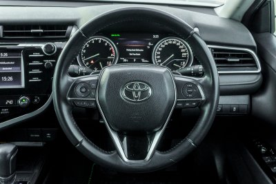 TOYOTA CAMRY 2.5 G AT ปี2019 (8กย7316)