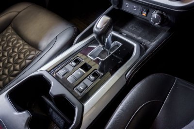 NISSAN TERRA 2.3 VL 4 WD ปี2022 จด2023 (3ขย9970)