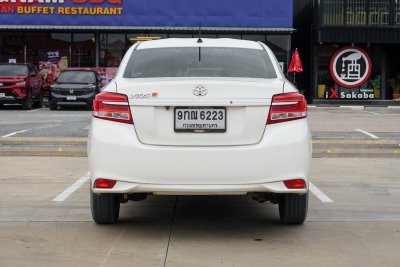 TOYOTA VIOS 1.5 MID ปี2019 (9กณ6223)