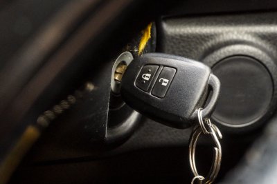 TOYOTA VIOS 1.5 MID ปี2019 (9กณ6223)