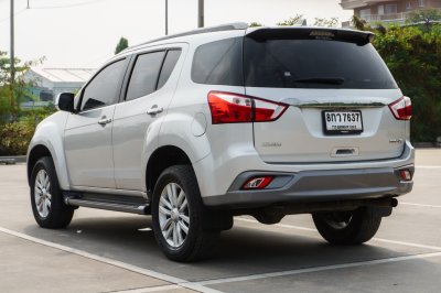ISUZU MU-X 3.0 DVD AT ปี 2018 (8กว7637)