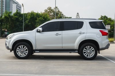 ISUZU MU-X 3.0 DVD AT ปี 2018 (6กม6665)
