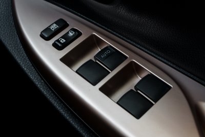 TOYOTA VIOS 1.5 MID ปี2019 (9กณ6223)