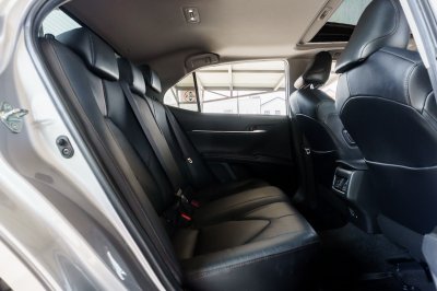 TOYOTA CAMRY 2.5 PREMIUM AT ปี2022 (2ขษ4552)