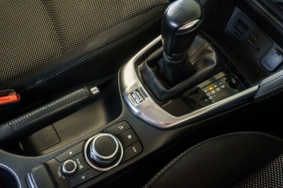 MAZDA 2 1.3 HIGH CONNECT ปี2018 (ขฉ663)