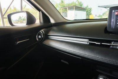 MAZDA 2 1.3 HIGH CONNECT ปี2018 (ขฉ663)