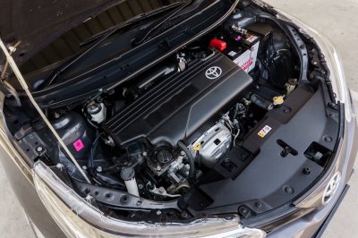 TOYOTA YARIS 1.2 E AT ปี 2017 (6กฬ7965)