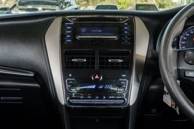 TOYOTA YARIS ATIV 1.2 E AT ปี 2018 (7กฬ459)