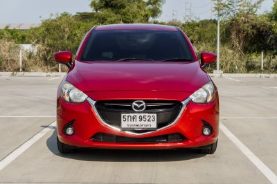 MAZDA 2 1.3 HIGH CONNECT AT ปี2016 (5กศ9523)