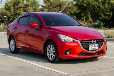 MAZDA 2 1.3 HIGH CONNECT AT ปี2016 (5กศ9523)