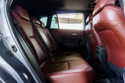 TOYOTA COROLLA CROSS 1.8 HV PREMIUM SAFTY AT ปี2020 (1ขพ5572)