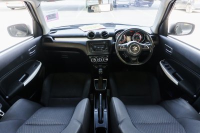 SUZUKI SWIFT 1.2 GLX ปี2019 (2ขษ3196)