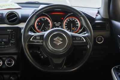 SUZUKI SWIFT 1.2 GLX ปี2019 (2ขษ3196)