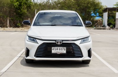 TOYOTA YARIS ATIV 1.2 PREMIUM LUXURY AT ปี 2023 (4ขต9378)