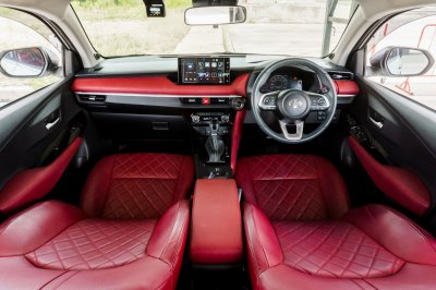 TOYOTA YARIS ATIV 1.2 PREMIUM LUXURY AT ปี 2023 (4ขต9378)