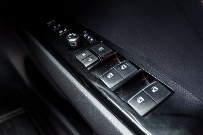 TOYOTA CAMRY 2.0 G AT ปี 2018 (5กณ8142)