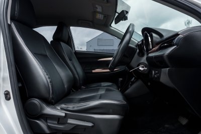 TOYOTA VIOS 1.5 MID AT ปี 2019 (9กจ6935)