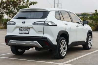 TOYOTA COROLLA CROSS 1.8 HYBRID PREMIUM ปี2023 (6ขส2598)
