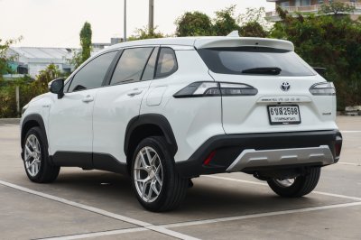 TOYOTA COROLLA CROSS 1.8 HYBRID PREMIUM ปี2023 (6ขส2598)