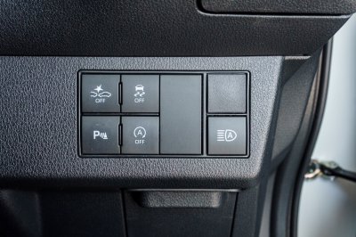 TOYOTA YARIS ATIV 1.2 PREMIUM LUXURY AT ปี 2023 (4ขต9378)