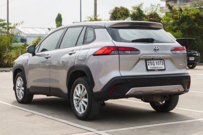 TOYOTA COROLLA CROSS 1.8 HYBRID SMART ปี2021 (2ขฎ1073)