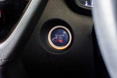 TOYOTA COROLLA CROSS 1.8 HYBRID SMART ปี2021 (2ขฎ1073)