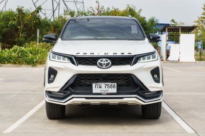 TOYOTA FORTUNER 2.4 LEGENDER ปี2022 (กน7566)