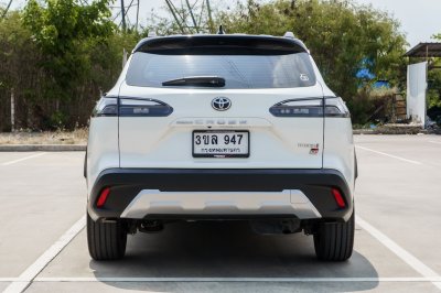 TOYOTA COROLLA CROSS 1.8 HV GR SPORT AT ปี2022 (3ขล947)